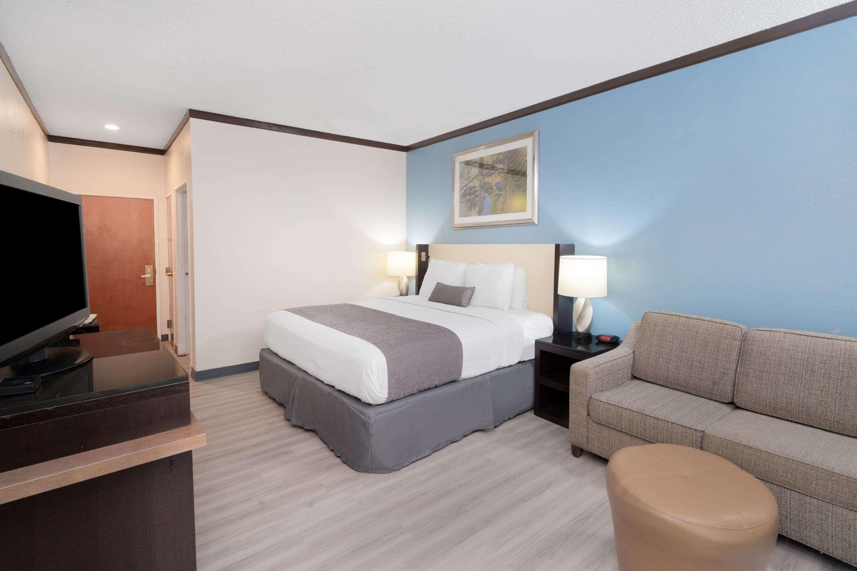 Baymont By Wyndham Hinesville Fort Stewart Area Exterior foto