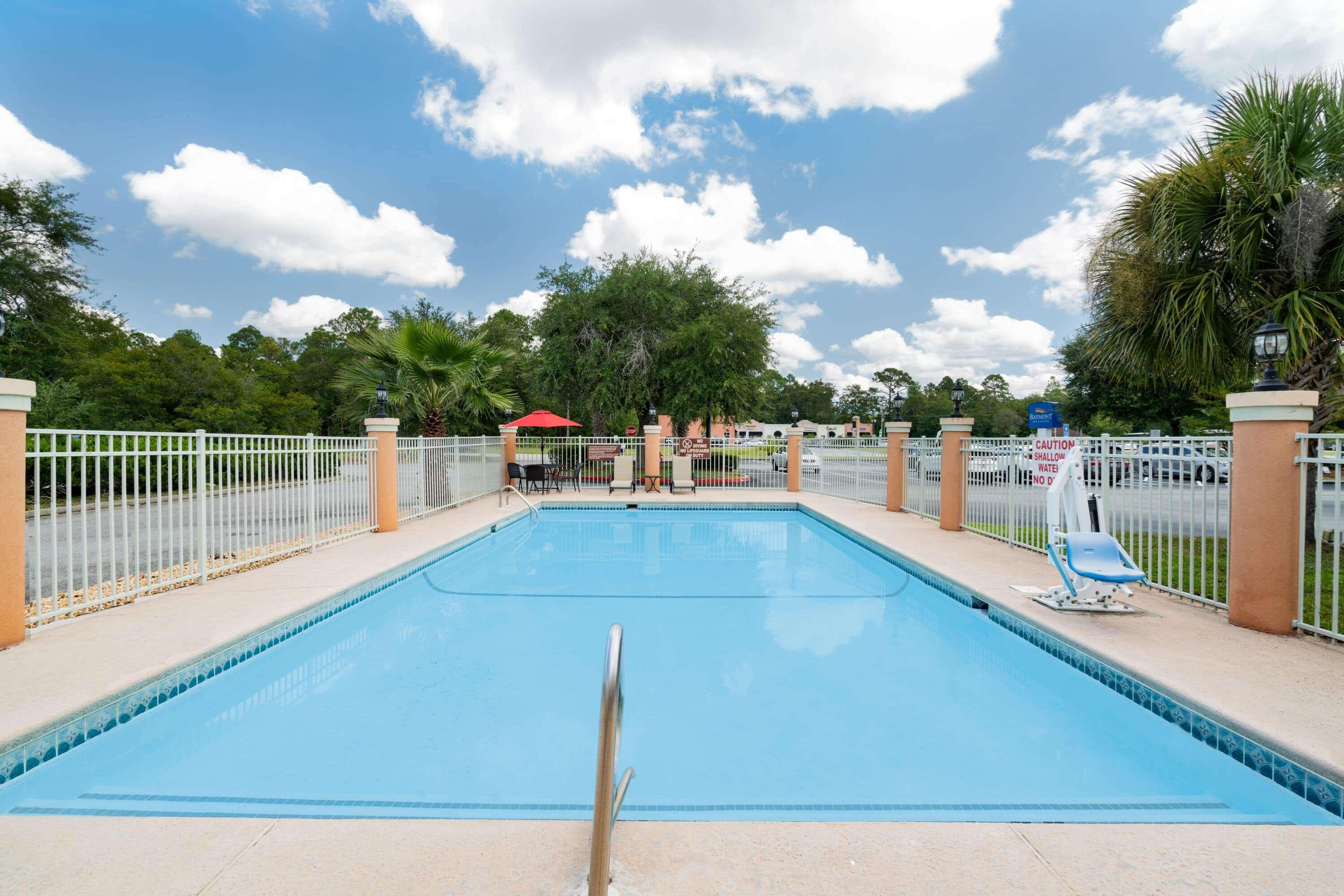 Baymont By Wyndham Hinesville Fort Stewart Area Exterior foto