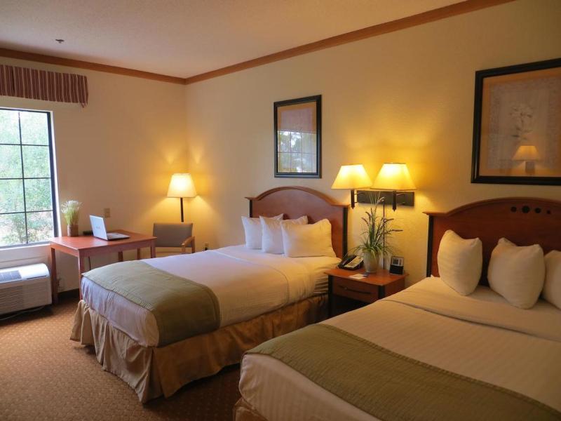Baymont By Wyndham Hinesville Fort Stewart Area Exterior foto