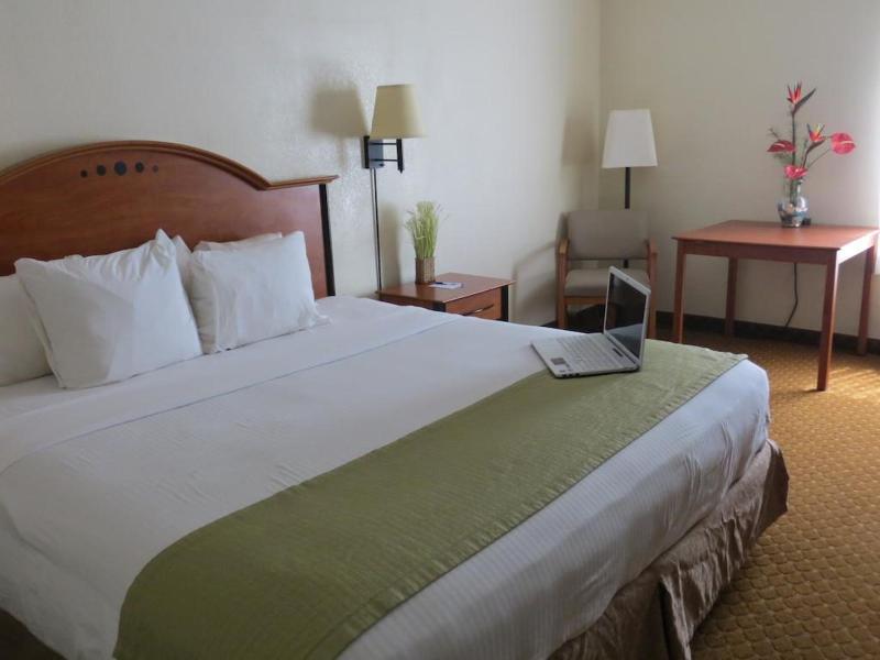 Baymont By Wyndham Hinesville Fort Stewart Area Exterior foto